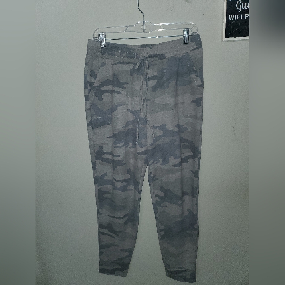 Knox Rose Gray Camouflage Joggers
